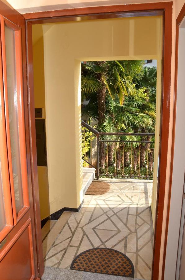 Apartment Renata Lovran Bagian luar foto